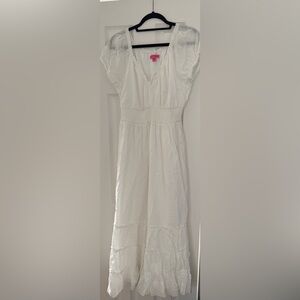 Betsey Johnson Cotton Clip Dot
Smocked Puff Sleeve Optic White Midi Dress